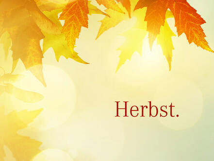 Warme Akzente in Rot, Orange und Gold setzen. Warme Akzente in Rot, Orange und Gold setzen.