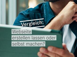 Recherche am Laptop: Webseite erstellen lassen oder selbst machen im direkten Vergleich.